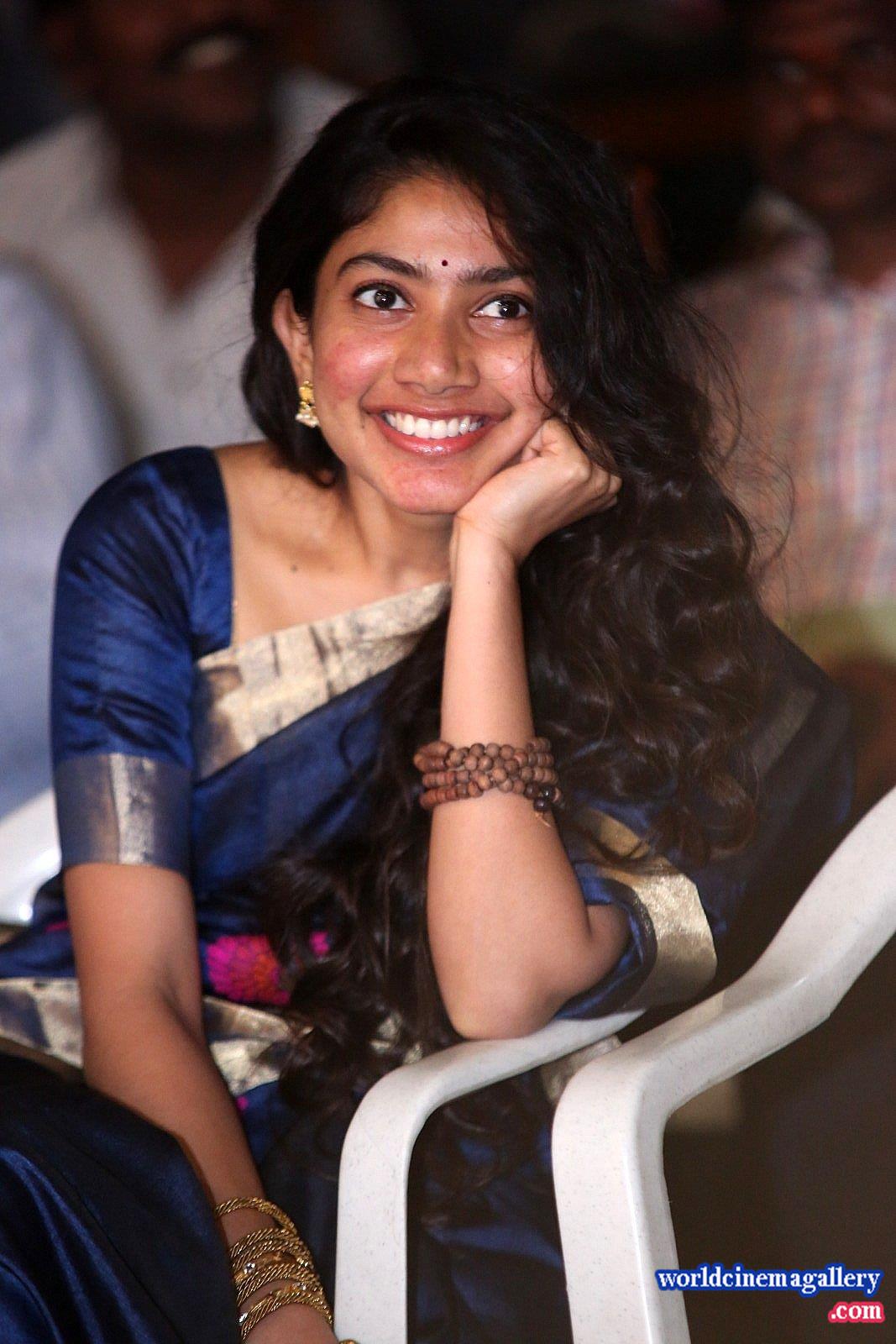 Sai Pallavi karu Movie Stills