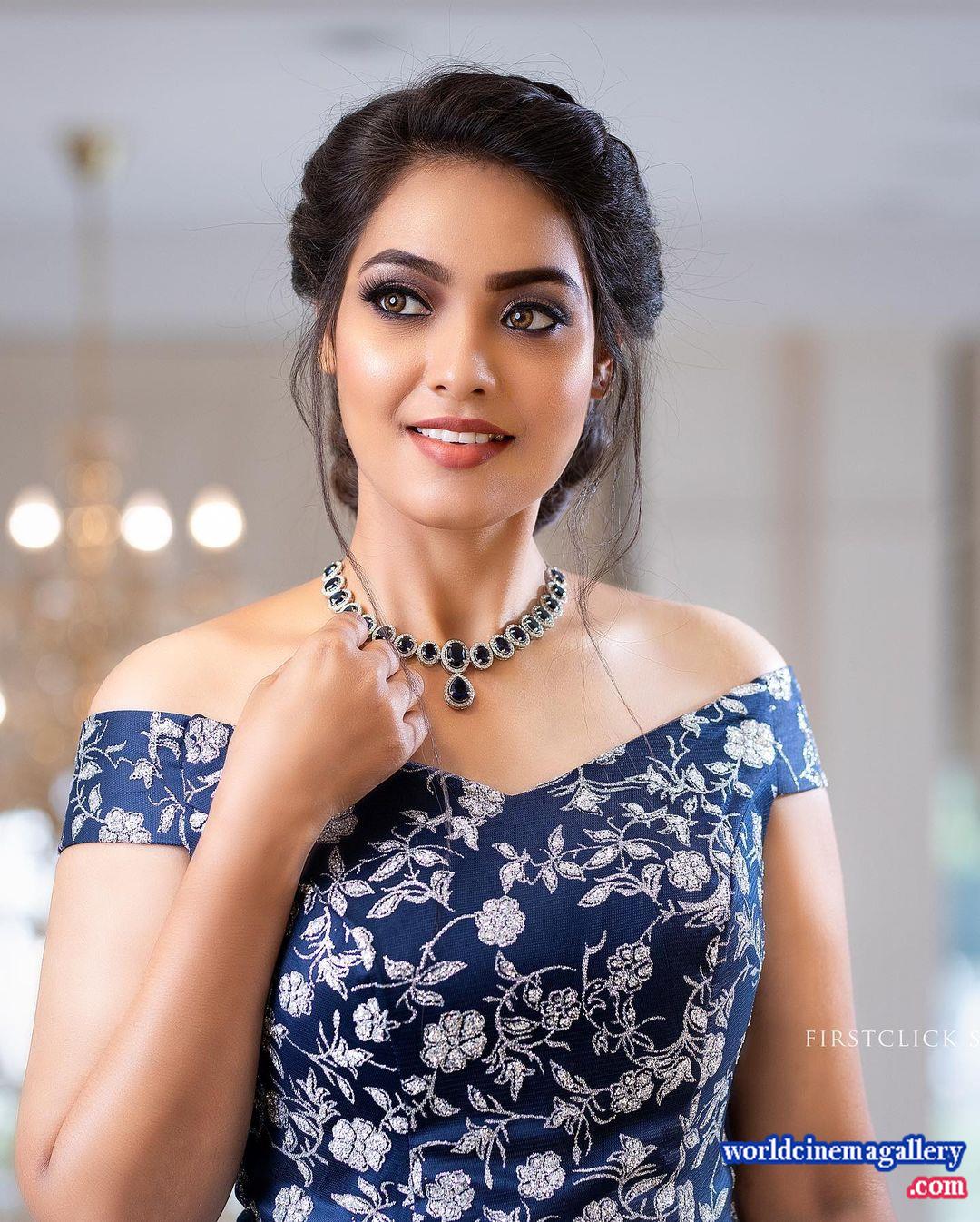 Tamil Serial Actress