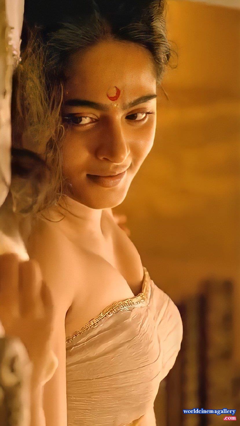 Tamil Actress 