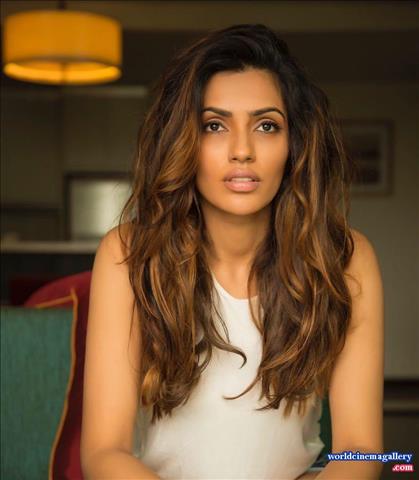 Akshara Gowda Latest Hot Stills