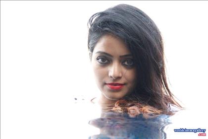 Janani Iyer Latest Photo Stills