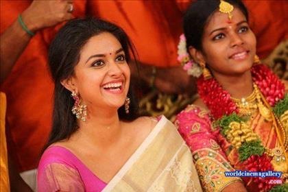 Keerthy Suresh latest Hot stills