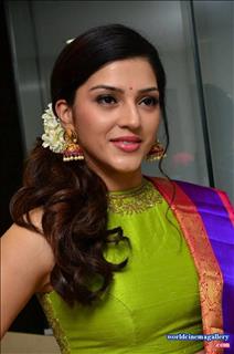 Mehreen Kaur pirzada latest stills 