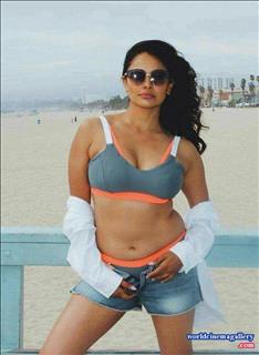 Pooja Kumar latest hot bikini stills