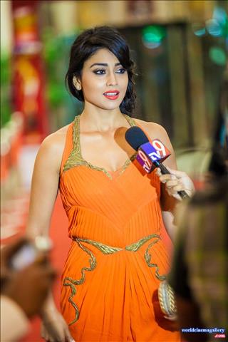 Shriya Saran Latest Stills