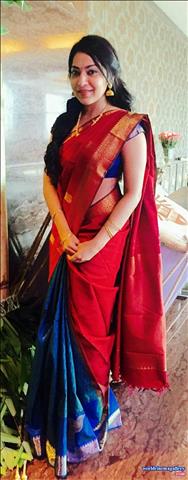 Vijay TV anchor VJ Ramya Subramanian Cute latest saree stills 
