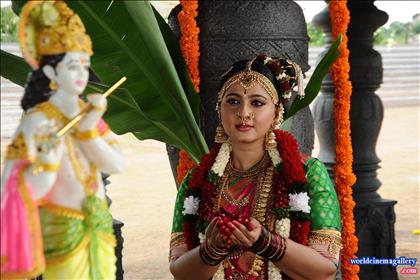 Anushka Photo Stills in Brahmanda Nayagan Movie