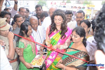 Kajal Aggarwal at Kalanikethan Fashion Mall Launch