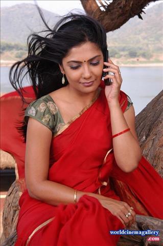 Kamalinee Mukherjee Hot Saree Stills