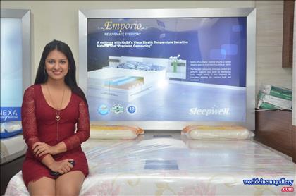 Nikita Bisht At Sleepwell Mattresses Outlet Launch In Miyapur