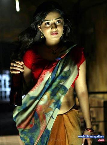 Nikitha Thukral hot images in apartment movie