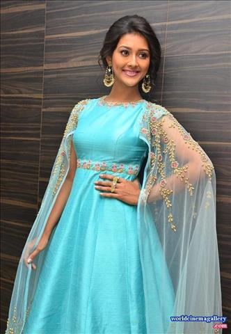 Pooja Jhaveri Stills at Dwaraka Movie Audio Launch