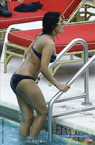 Priyanka Chopra Hottest Bikini Avatar at Miami Beach 2