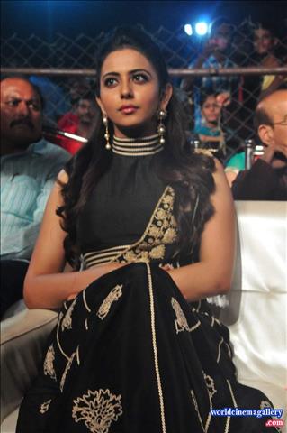 Rakul Preet Singh Hot Stills