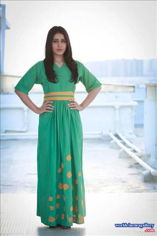 Rashi Khanna latest stills