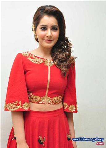 Rashi Khanna latest stills