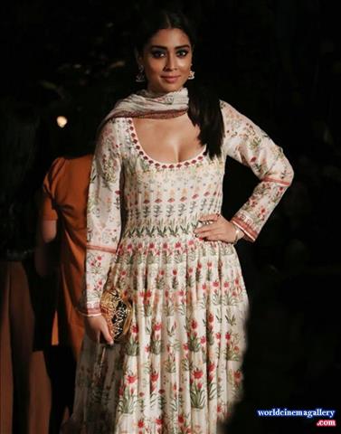 Shriya Saran At Lakme Fashion Week Summer 2017 