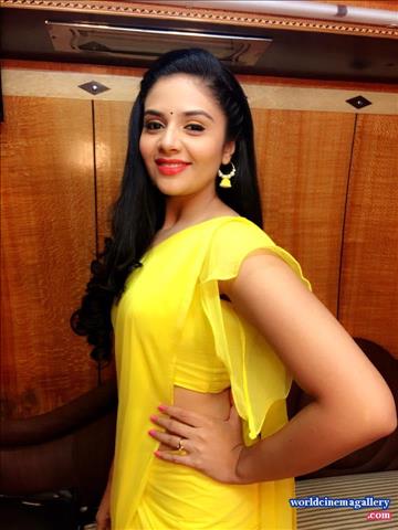 Sreemukhi Cute in Yellow Saree 