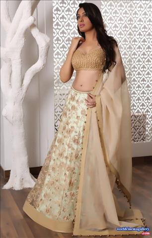 Telugu Actress Surabhi Prabhu photoshoot for jyoti mukherjee designs