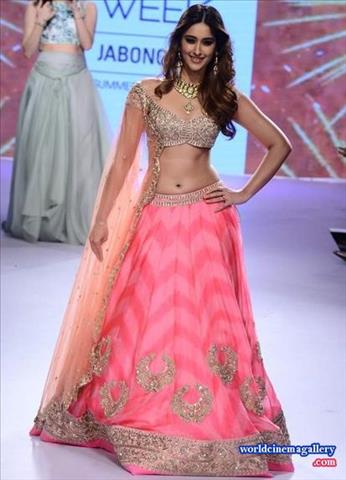 ileana Dcruz At Lakme Fashion Week Summer Resort