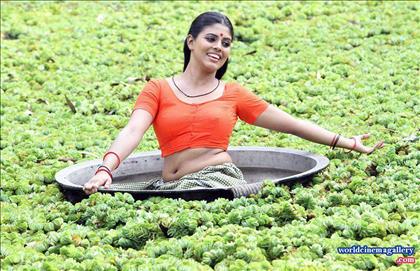Iniya Hot Stills in Naga Bandham Malayalam Movie