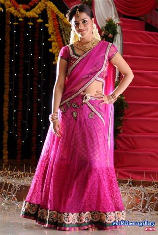 Nisha Aggarwal Hot Saree Stills