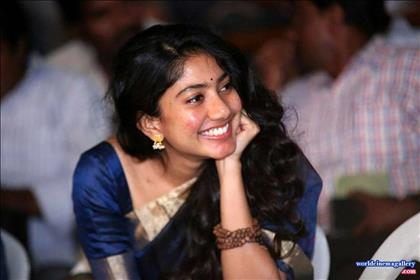 Sai Pallavi karu Movie Stills