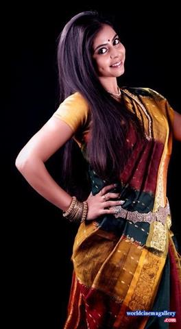 Actress in Saree Stills