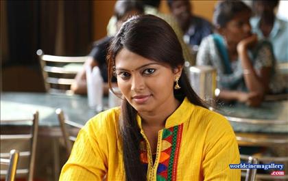 Actress in Saree Stills