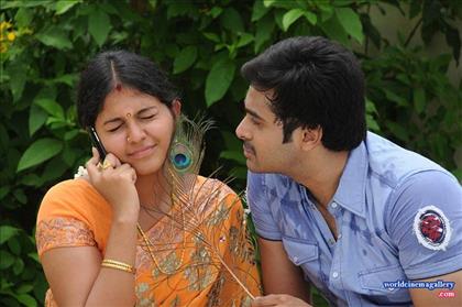 Anjali Stills At Sathi Leelavathi Movie