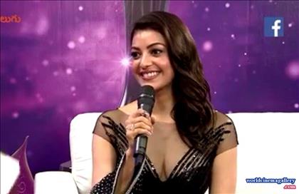 Kajal Aggarwal Hot Cleavage Stills at ZEE Apsara Awards 2018