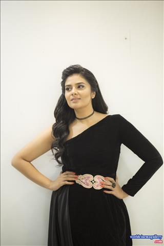 Sreemukhi Latest PhotoShoot Stills