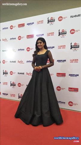 Eesha Rebba Stills At Jio Filmfare Awards 2018