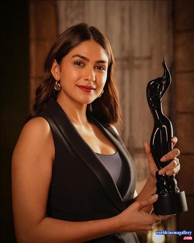 Mrunal Thakur