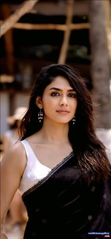 Mrunal Thakur