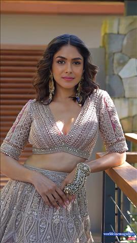 Mrunal Thakur