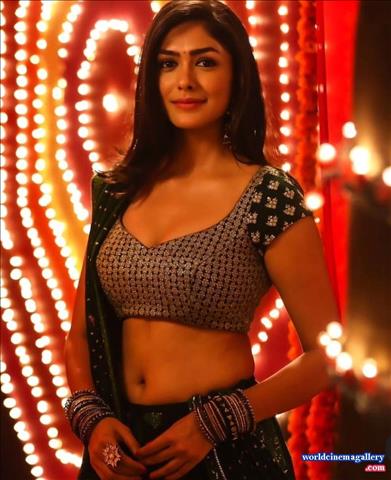 Mrunal Thakur